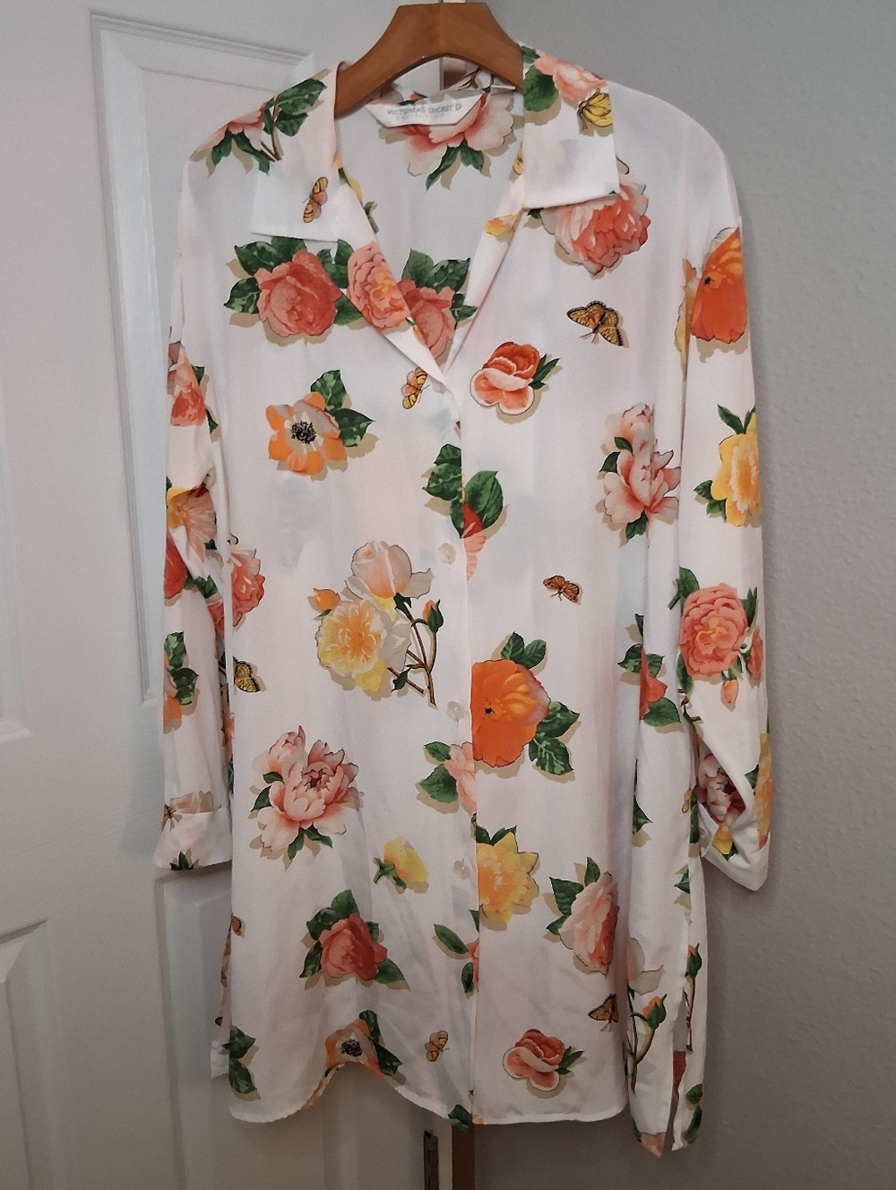 Vintage Victorias Secret Night Shirt Floral Satin With Flower Buttons Small